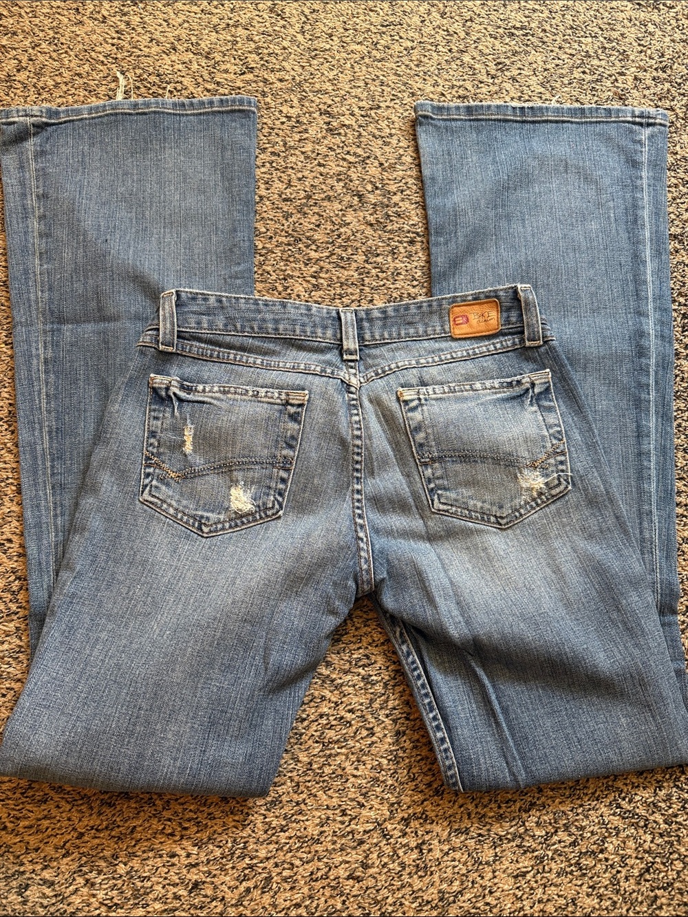 Levi's Women's Light Blue Boot Cut Jeans - Picture 2 of 3